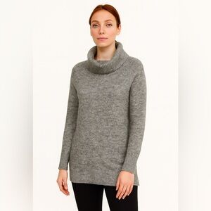 3/$30 - REITMANS - Gray Turtleneck Sweater dress